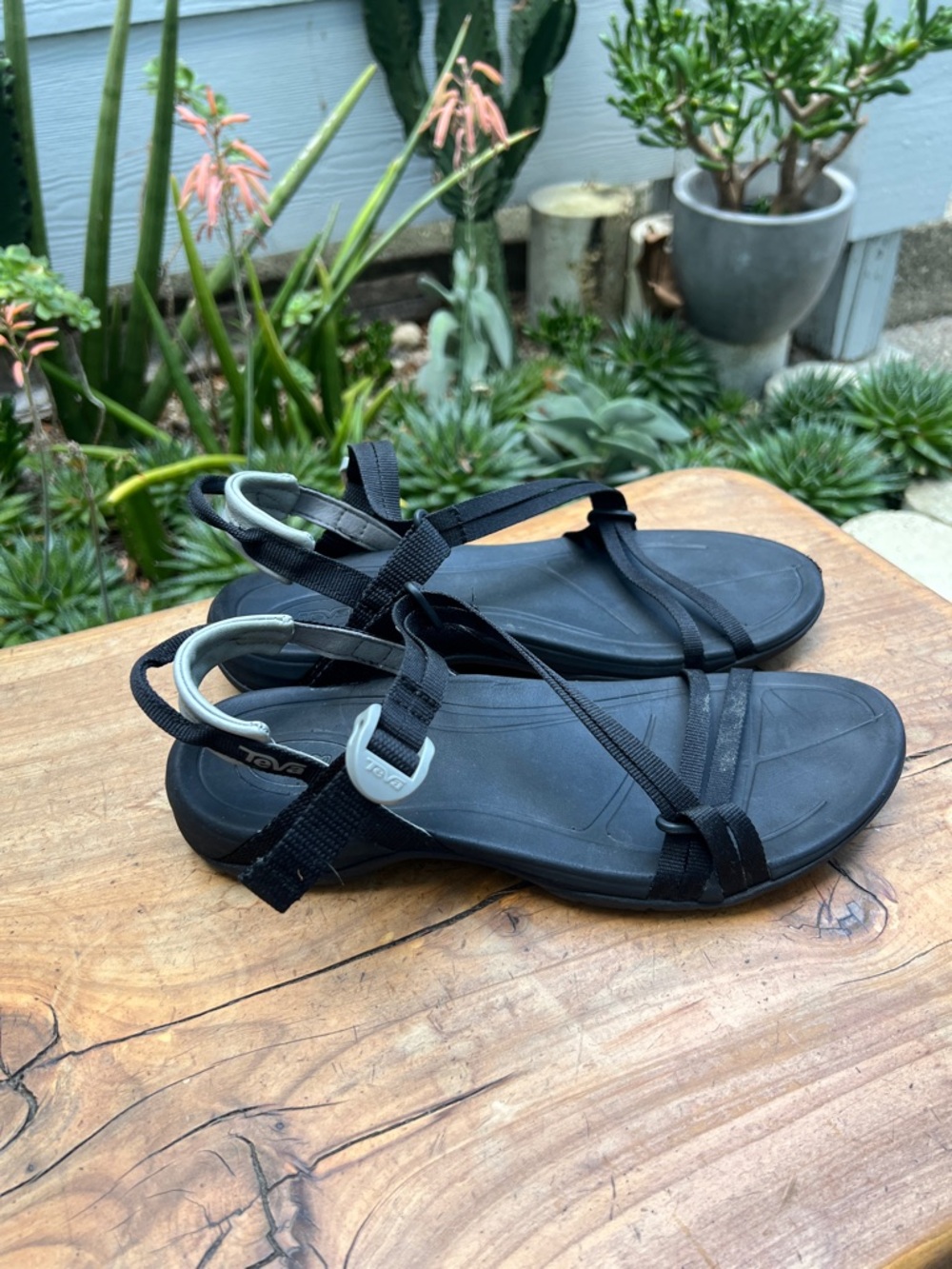Teva Women's Black and Gray Minimalist Strap Sandals